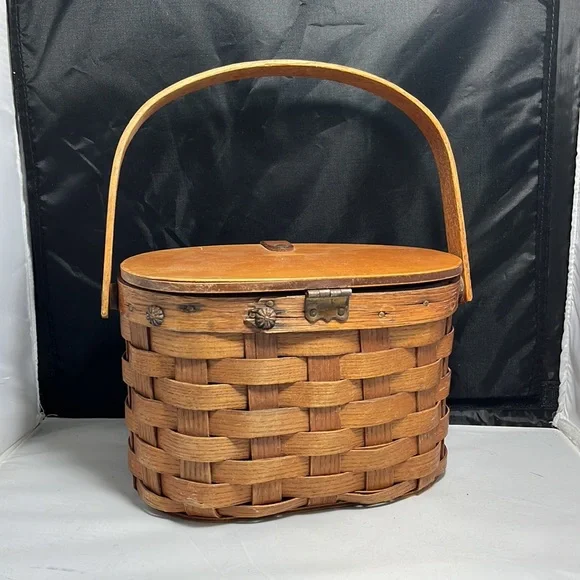 1950’s basket purse - Picture 2 of 5